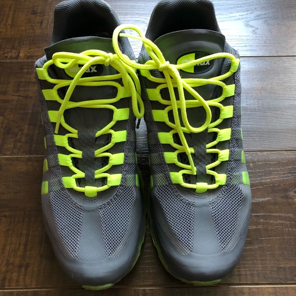 mens nike bubble shoes